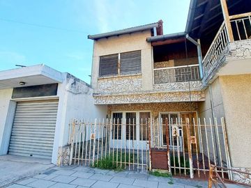 VENTA CASA 5 AMB, GARAGE, LOCALES, EL PALOMAR