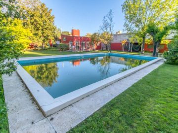 ESPECTACULAR CASA MAS TERRENO CON DOS LOCALES