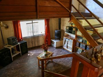 ESPECTACULAR CASA MAS TERRENO CON DOS LOCALES