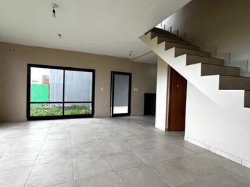 CASA PRADERAS DEL NOGAL