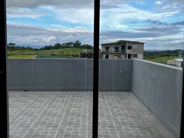 CASA PRADERAS DEL NOGAL