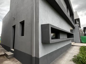 CASA PRADERAS DEL NOGAL