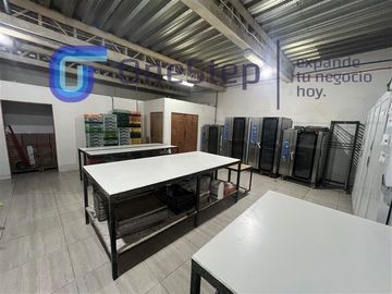 Local Comercial en Venta en Patente Industrial. Fábrica De Empanadas - Panadería - Pastelería - Distribución De Huevos