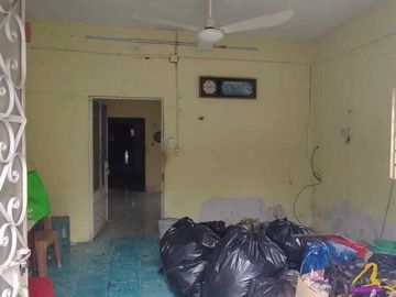 En venta casa para remodelar en el barrio de Santa Ana, Centro de Mérida.