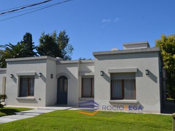 Casa en venta en Country Banco Provincia