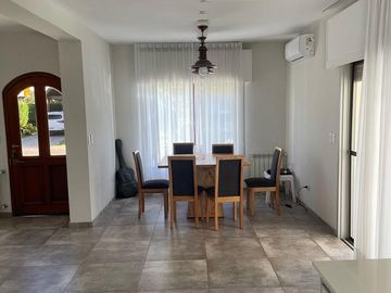 Casa en venta en Country Banco Provincia