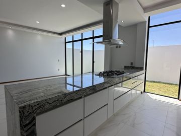 Hermosa casa en VENTA en Valle Imperial