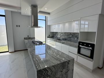 Hermosa casa en VENTA en Valle Imperial