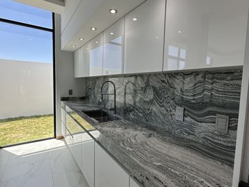 Hermosa casa en VENTA en Valle Imperial