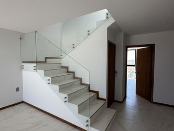 Hermosa casa en VENTA en Valle Imperial