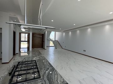 Hermosa casa en VENTA en Valle Imperial