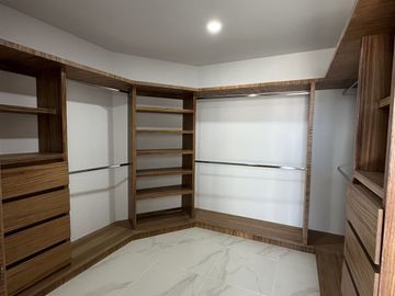 Hermosa casa en VENTA en Valle Imperial