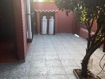 Casa en Venta en LOS MINISTROS / PARQUE LAS ROSAS