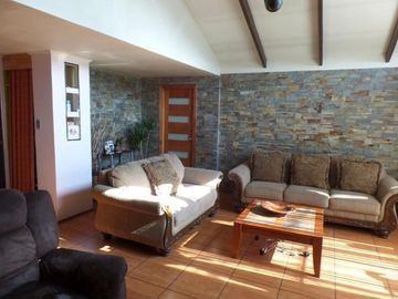 Casa en Venta en LOS MINISTROS / PARQUE LAS ROSAS