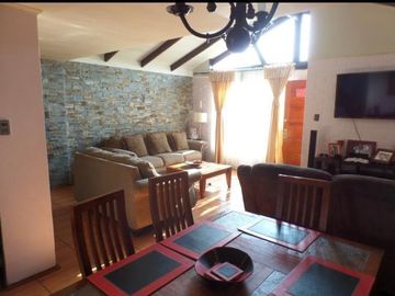 Casa en Venta en LOS MINISTROS / PARQUE LAS ROSAS