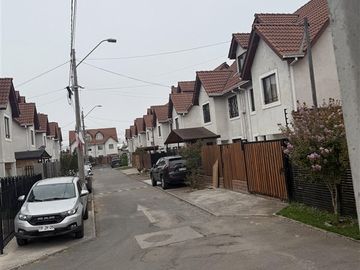 Casa en Venta en Pasaje Tololo 861