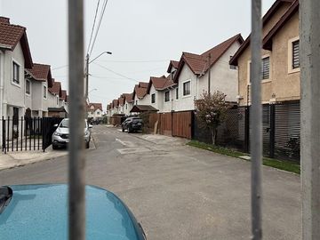 Casa en Venta en Pasaje Tololo 861