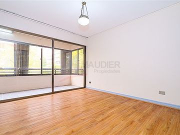 Departamento en Venta en Luis Thayer Ojeda