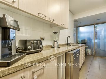 Venta Hermoso Departamento con Jardín La Reina Alta, gran conectividad.