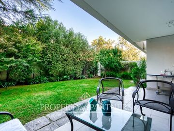 Venta Hermoso Departamento con Jardín La Reina Alta, gran conectividad.