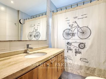 Venta Hermoso Departamento con Jardín La Reina Alta, gran conectividad.