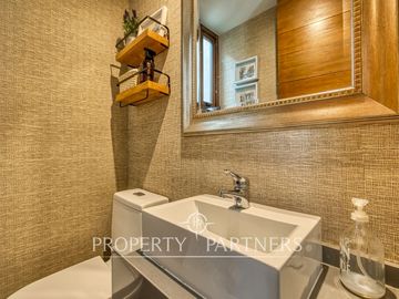 Venta de Hermosa casa mediterránea en Condominio La Reina Alta.
