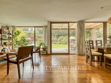 Venta de Hermosa casa mediterránea en Condominio La Reina Alta.