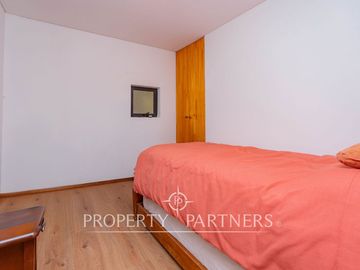 Parcela Llena de Luz y Espacios Abiertos en exclusivo y seguro condominio La Rinconada del Principal, Pirque (con piscina, quincho y un gran jardín)