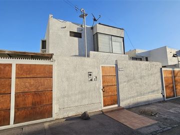 Casa en Venta en Pje. Sagasca / José Francisco Vergara