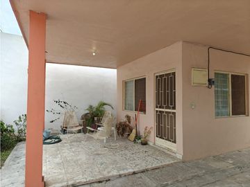 CASA EN VENTA EN EL CENTRO DE ZUAZUA EN ZUAZUA NUEVO LEON