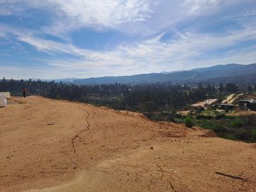 Se vende hermosa parcela de 6043 m2 en exclusivo fundo Santa María de los Quillayes, Quilpue.