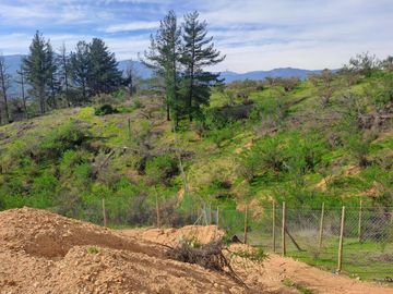 Se vende hermosa parcela de 6043 m2 en exclusivo fundo Santa María de los Quillayes, Quilpue.