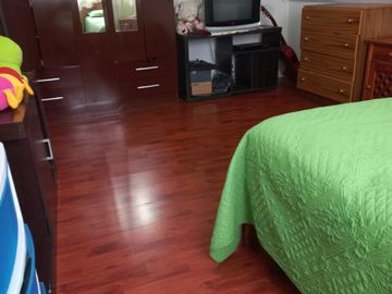 A PASOS DE CALLE ADOLFO NOVOA