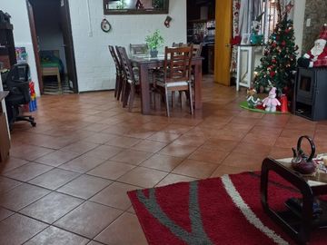 A PASOS DE CALLE ADOLFO NOVOA