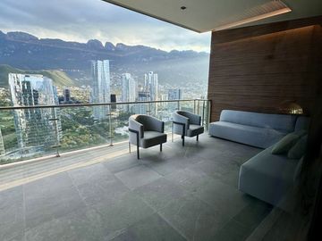 Increíble departamento PH en venta en Levana