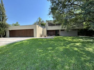 Casa en Venta al lago en Castores, Nordelta.