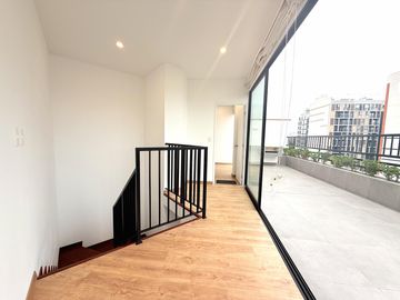 Departamento Duplex con Gran Terraza Cochera y Depósito