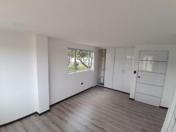 CASA EN VENTA URB. SAN GREGORIO-165m2-3 DORMITORIOS-$140.000