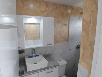 CASA EN VENTA URB. SAN GREGORIO-165m2-3 DORMITORIOS-$140.000