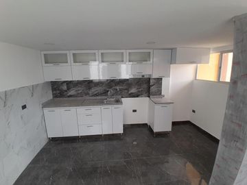 CASA EN VENTA URB. SAN GREGORIO-165m2-3 DORMITORIOS-$140.000