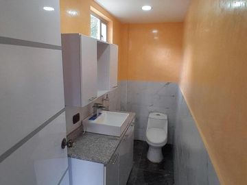 CASA EN VENTA URB. SAN GREGORIO-165m2-3 DORMITORIOS-$140.000