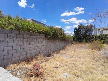 TERRNO EN VENTA D 300m2 EN URBANIZACION SAN GREGORIO (PUSUQUI).