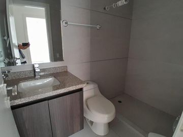 DEPARTAMENTOS EN VENTA- $116.900 EN EL QUITO TENNIS-99m2.