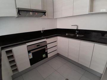 DEPARTAMENTOS EN VENTA- $116.900 EN EL QUITO TENNIS-99m2.