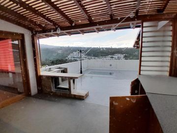 DEPARTAMENTO EN VENTA - CUMBAYA - 212M2 - URBANIZACION DEL VALLE 2.
