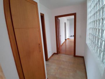 DEPARTAMENTO EN VENTA - CUMBAYA - 212M2 - URBANIZACION DEL VALLE 2.