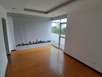 DEPARTAMENTO EN VENTA - CUMBAYA - 212M2 - URBANIZACION DEL VALLE 2.