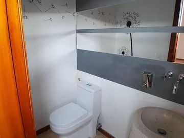 DEPARTAMENTO EN VENTA - CUMBAYA - 212M2 - URBANIZACION DEL VALLE 2.