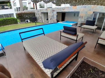 PENTHOUSE EN VENTA CUMBAYA-380m2 - 3 DORMITORIOS.(NEGOCIABLE)