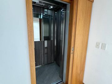 PENTHOUSE EN VENTA CUMBAYA-380m2 - 3 DORMITORIOS.(NEGOCIABLE)